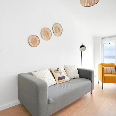 Sunny 2 Bedroom Apartment In Almada - Balconies With River View Zewnętrze zdjęcie