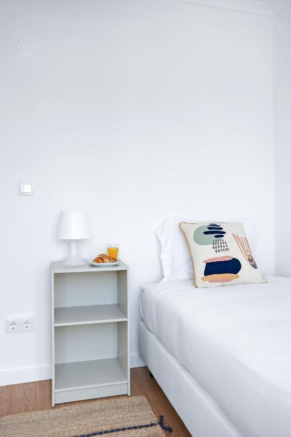 Sunny 2 Bedroom Apartment In Almada - Balconies With River View Zewnętrze zdjęcie